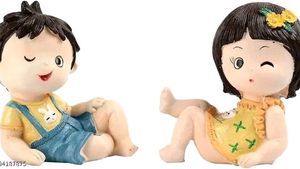 Trendy Couple Showpiece