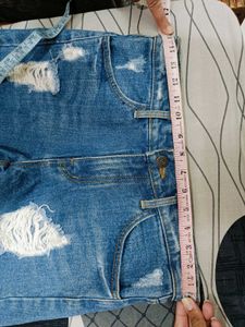 🇳🇿💫🔥 Ripped Denim Shorts
