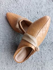 Stylish Tan Mules with Bow Detail