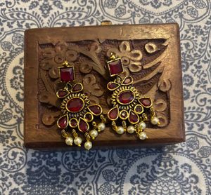 traditional earings (item 31)