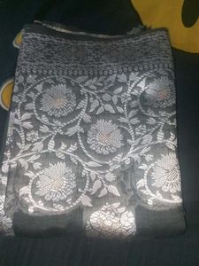 Elegant Floral Print Saree