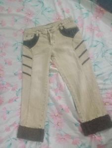 Vintage Capris with Unique Detail