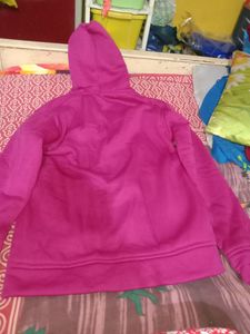NdSelling A Beautiful Rani Pink Huddies😍 come