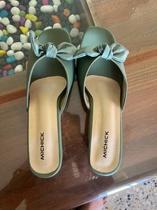 Sandal