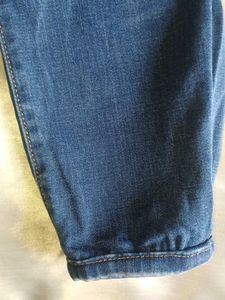 Levi&#39;s 711 Skinny Jeans Mid Rise