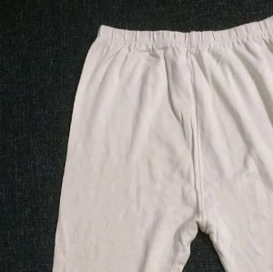 ❗ CLEARANCE ❗ Comfy White Cropped Leggings