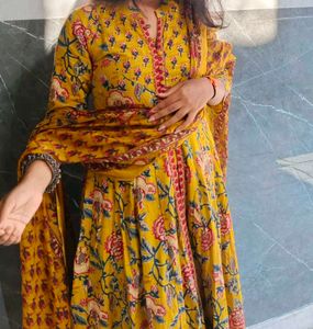 Floral Print Kurta Set