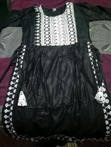 Nayracut Kurta Set