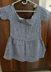 It&#39;s An Amazing Piece With Beautiful Square Neck