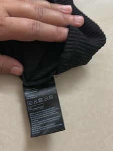 h&amp;m High neck classy top(M)
