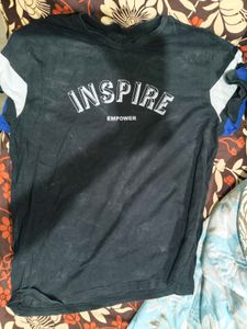 graphic tees set of 4- XL