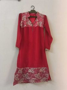 Red Kurti