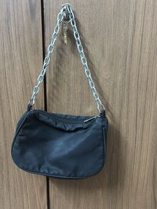 Chic Black Handbag
