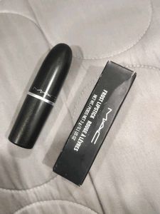 MAC Lipstick Shade (FloraBundi)