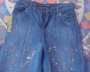 High Waisted Staight Fit JEANS
