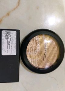 Mac Extra Dimention Skinfinish Highlighter