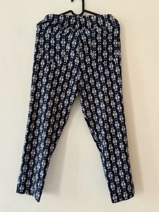 Patterned Capri Pants