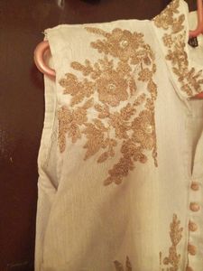 Party Ware Kurti With Golden Work😍