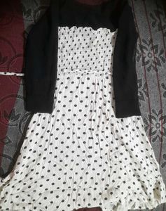 Polka Dot Sundress With A Free Gift 🎁 😌