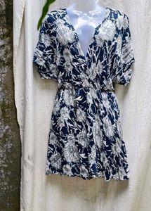 I. CUTE FLORAL DRESS