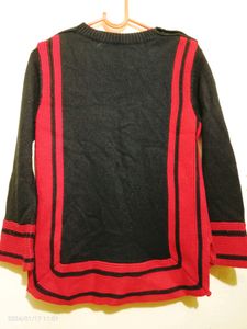 Girls. Sweater
