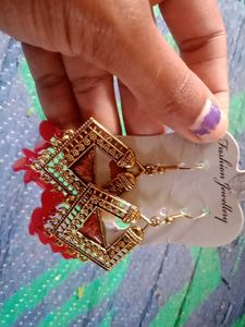 Red Bead Dangle Fashion Earrings
