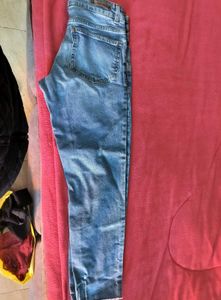 Blue Color Fitted Jeans