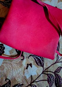 SLING BAG