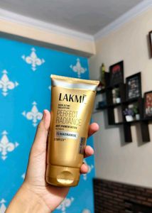 Lakme Perfect Radiance Face Wash - 150G