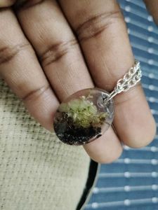 Unique Stone Pendant Necklace
