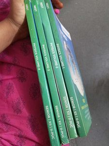 Senior Physics NEET Volumes 1,2,3,4