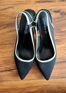 Stylish Black Slingback Heels