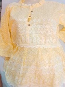 Lucknowi Embroidered Kurta