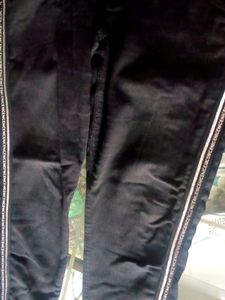 Stylish Black Jeans