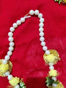 Unused Flower Jewellery Set