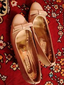 Elegant Ballet Flats with Bow