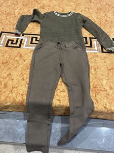 Strechable Pant Or High Neck Top