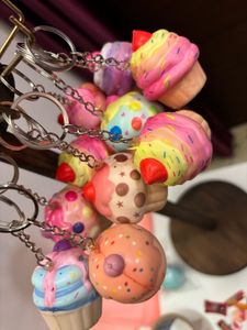 Cupcake Squishy Keychain 🧁