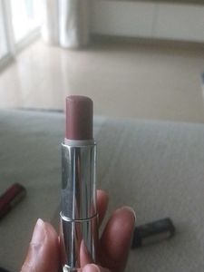 Lipstick  Shade mauve It