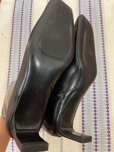 H&amp;M Leather Black Angle Boots
