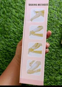 Waxing Kit With Wax, Heater And Strips