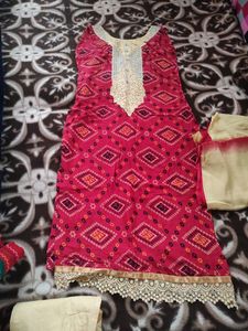 Selling This Complete Suite Set- Jaipuri Design