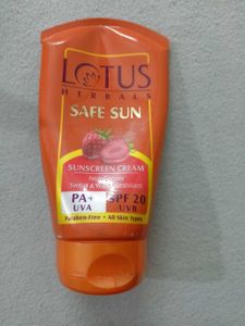 Lotus Herbals Sunscreen