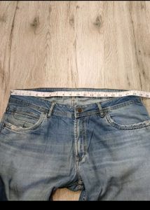 Sc2415 Peter England Jeans Size 40