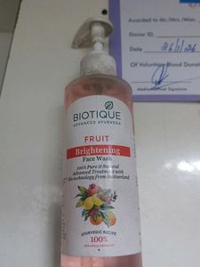 Biotique Fruit Brightening Face Wash