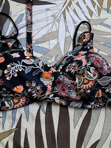 Combo Of Four Imported Fabric Bra N Panty
