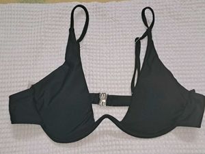 SHEIN Sexy Black Underwired Bra/ Bikini Top