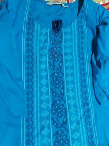 Trends Kurta & Teal Leggings