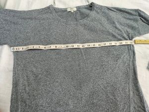 OVER SIZED GREY TOP