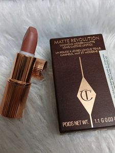 Charlotte Tilbury Matte Revolution Lipstick Pillow